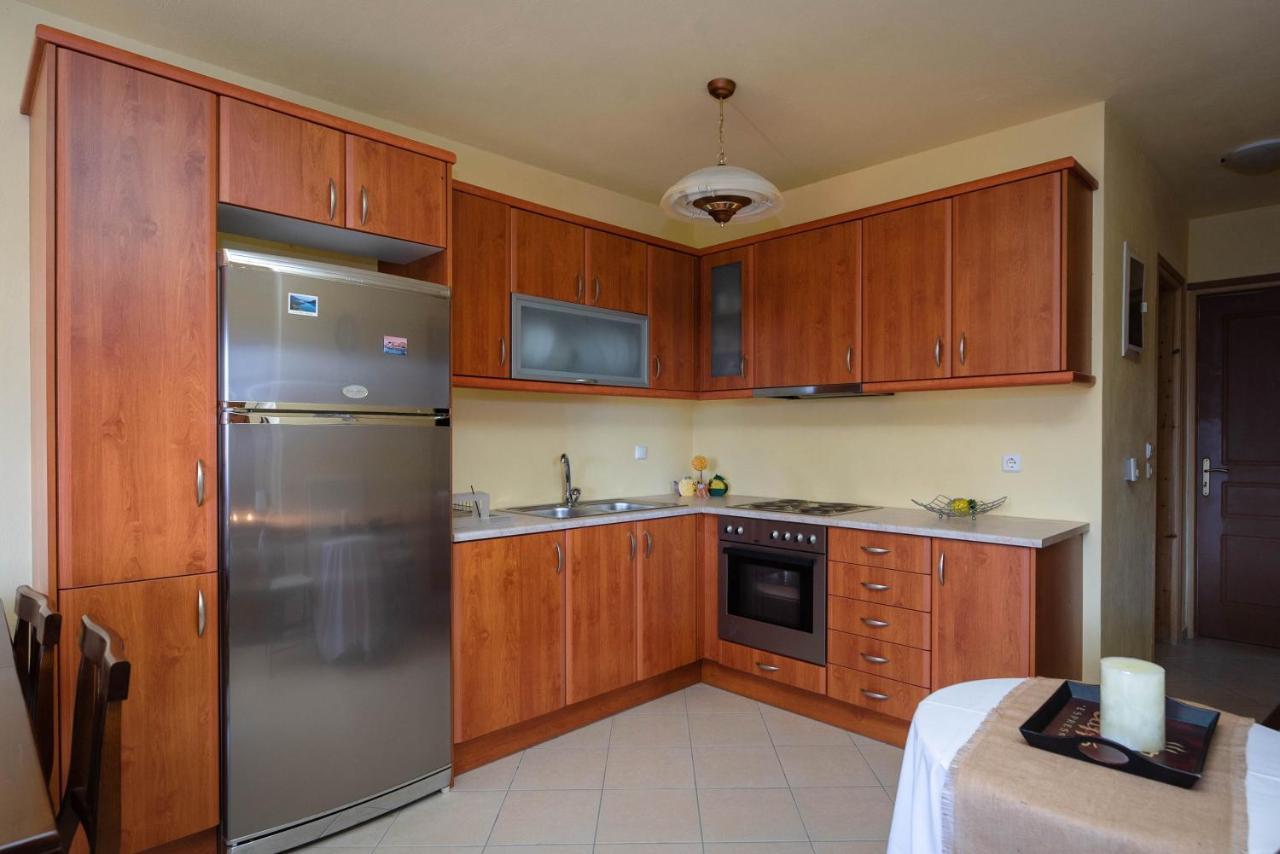 Meli Apartments Arachova Buitenkant foto
